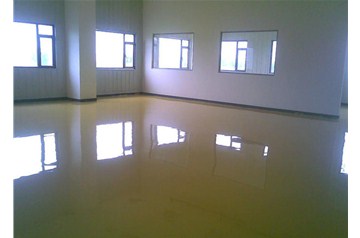 水泥地面環(huán)氧地坪施工后出了問題，究竟是誰(shuí)的責(zé)任！