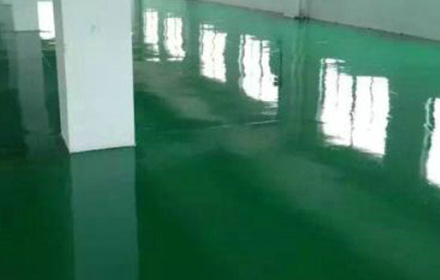 環(huán)氧地坪漆施工后平整度不夠高的原因是什么？